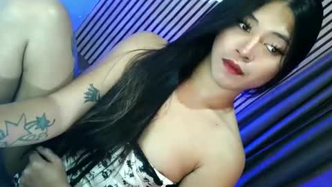 Snapshot of tasteofinnocent69 chatting on 11/23/25, 02:00 online show from 11/23/25, 02:00