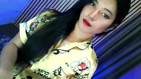 Snapshot of tasteofinnocent69 chatting on 12/01/25, 09:58 online show from 12/01/25, 09:58