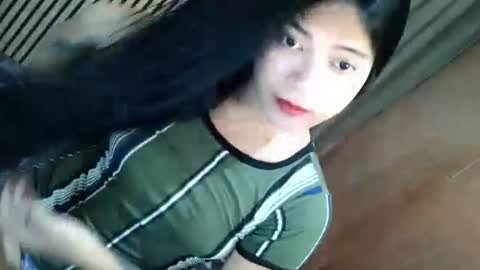 Snapshot of tasteofinnocent69 chatting on 01/06/26, 06:39 online show from 01/06/26, 06:39