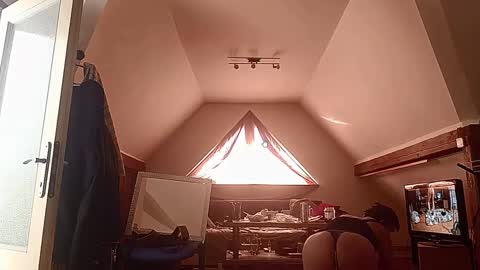 ass to fuck online show from 03/18/26, 06:44