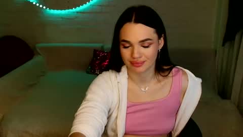 tasty_babyy online show from 11/18/25, 06:34