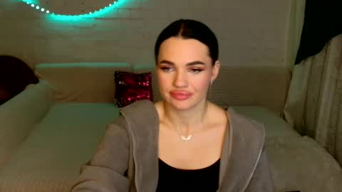 tasty_babyy online show from 12/05/25, 02:58