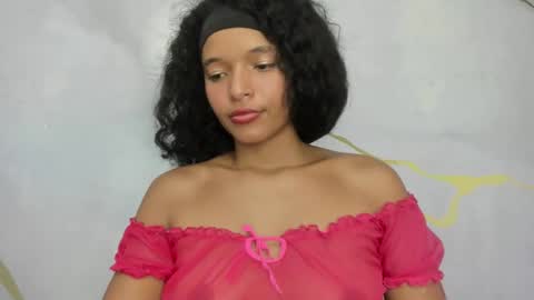 Snapshot of tasty_desires chatting on 02/18/25, 08:05 TATIS online show from 02/18/25, 08:05