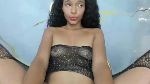 Snapshot of tasty_desires chatting on 02/28/25, 08:53 TATIS online show from 02/28/25, 08:53