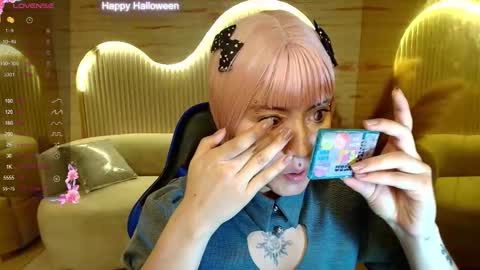 tasty_morita_r online show from 10/31/25, 01:23