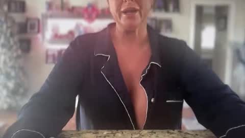 veronicabrian online show from 12/16/25, 06:46