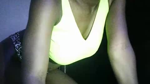 Snapshot of tat493864 chatting on 10/29/25, 12:07 tat493864 online show from 10/29/25, 12:07