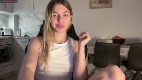 Snapshot of tata_lush chatting on 03/18/26, 12:03 tata_lush online show from 03/18/26, 12:03