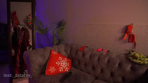 Snapshot of tatacoy chatting on 01/18/25, 06:13 TataCoy online show from 01/18/25, 06:13