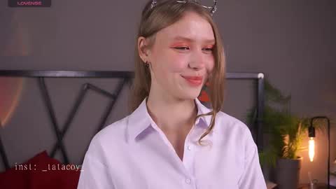 Snapshot of tatacoy chatting on 10/07/25, 01:19 TataCoy online show from 10/07/25, 01:19