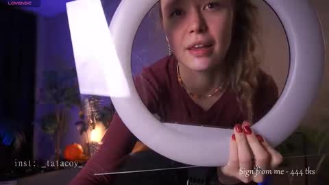 Snapshot of tatacoy chatting on 11/18/25, 11:14 TataCoy online show from 11/18/25, 11:14