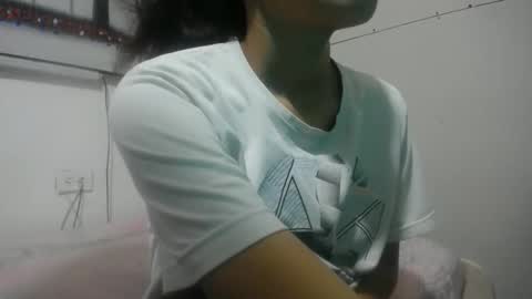 tati_latina24 online show from 10/16/25, 08:21