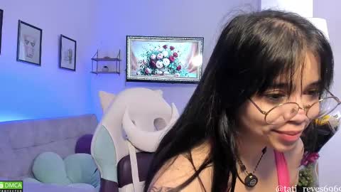 Snapshot of tati_reyes chatting on 03/27/26, 01:11 Tatiana --- Schedule Monday to Sundays 800 to 200 UTC-5 online show from 03/27/26, 01:11