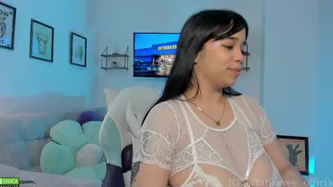 Snapshot of tati_reyes chatting on 04/17/26, 12:19 Tatiana --- Schedule Monday to Sundays 800 to 200 UTC-5 online show from 04/17/26, 12:19