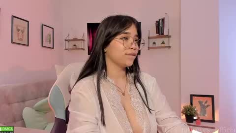 Snapshot of tati_reyes chatting on 04/21/26, 12:11 Tatiana --- Schedule Monday to Sundays 800 to 200 UTC-5 online show from 04/21/26, 12:11