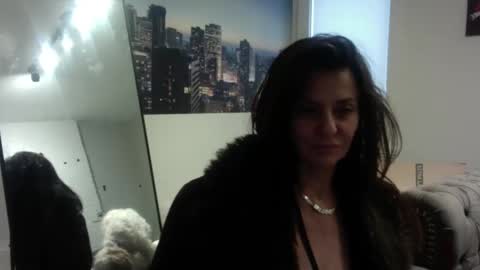 Snapshot of tatiana_4u chatting on 01/05/26, 07:06 Apple Jucy online show from 01/05/26, 07:06