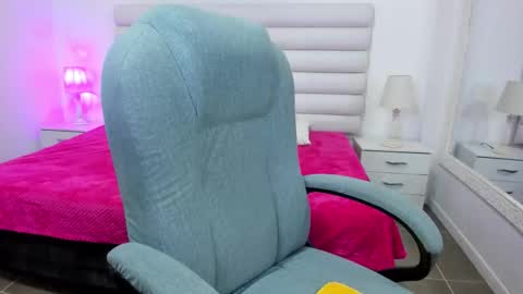 tatiana_arboleda online show from 09/17/25, 03:14