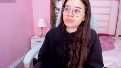 Snapshot of tatiana_arboleda chatting on 04/11/26, 03:22 tatiana_arboleda online show from 04/11/26, 03:22