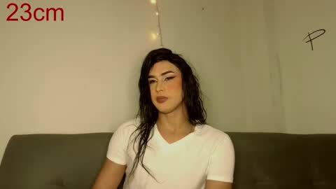 Snapshot of tatiana_hunter chatting on 02/20/26, 12:18 tatiana_hunter online show from 02/20/26, 12:18