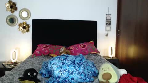 Snapshot of tatiana_monteros chatting on 10/21/25, 11:38 tatiana_monteros online show from 10/21/25, 11:38