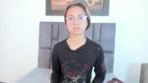 Snapshot of tatiana_valencia chatting on 05/24/26, 12:54 Tati online show from 05/24/26, 12:54