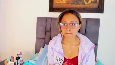 Snapshot of tatiana_valencia chatting on 06/09/26, 03:12 Tati online show from 06/09/26, 03:12