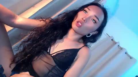 Snapshot of tatiana_wilton chatting on 03/27/26, 12:49 ANDREA online show from 03/27/26, 12:49