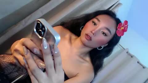 Snapshot of tatiana_wilton chatting on 04/30/26, 02:01 ANDREA online show from 04/30/26, 02:01