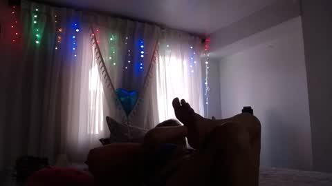 Snapshot of tatianagiraldo12 chatting on 02/09/25, 01:35 tatiana giraldo online show from 02/09/25, 01:35