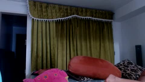 Snapshot of tatianagiraldo12 chatting on 09/11/25, 11:27 tatiana giraldo online show from 09/11/25, 11:27