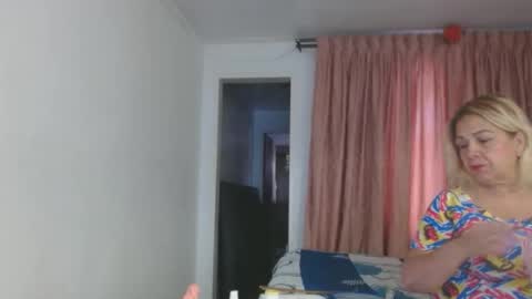 Snapshot of tatianagiraldo12 chatting on 05/10/26, 10:48 tatiana giraldo online show from 05/10/26, 10:48
