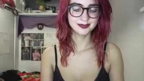 Snapshot of tatianaromanova chatting on 10/25/25, 09:09 Tatiana online show from 10/25/25, 09:09