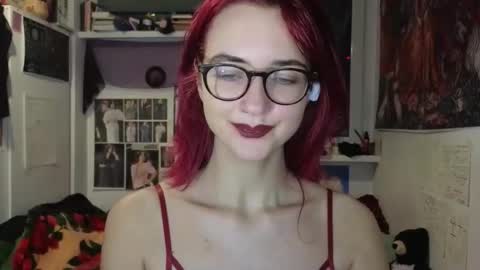 Snapshot of tatianaromanova chatting on 12/04/25, 09:34 Tatiana online show from 12/04/25, 09:34