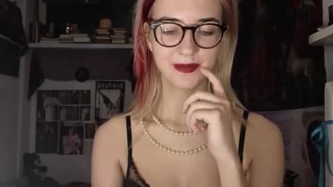 Snapshot of tatianaromanova chatting on 02/05/26, 09:19 Tatiana online show from 02/05/26, 09:19