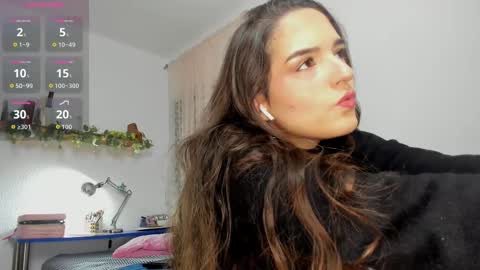 Tatianna online show from 09/24/25, 10:35