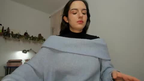 Tatianna online show from 10/28/25, 10:52