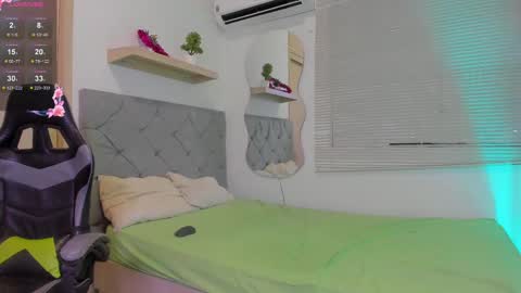 Snapshot of tatiis_hot chatting on 12/05/24, 06:32 Tatiana online show from 12/05/24, 06:32