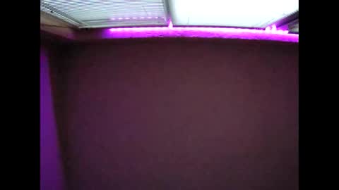 Snapshot of tatko874482 chatting on 01/06/26, 05:44 Beliqnegar online show from 01/06/26, 05:44