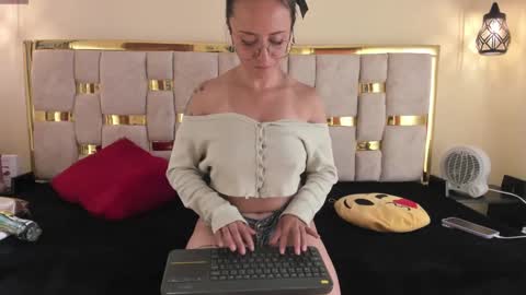 tattaa 3 online show from 01/25/25, 09:14