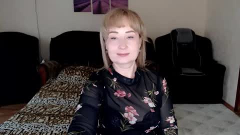 Tattease online show from 09/18/25, 01:13