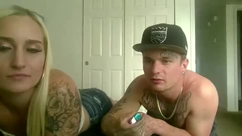 tattedblondec4 online show from 06/06/26, 01:11