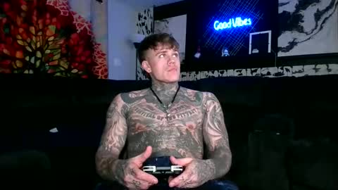 Snapshot of tatteddaddy9000 chatting on 01/14/26, 12:49 D-Man online show from 01/14/26, 12:49