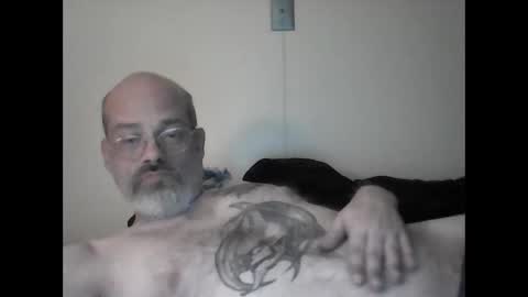 Snapshot of tattedpanther chatting on 10/24/25, 03:03 tattedpanther online show from 10/24/25, 03:03