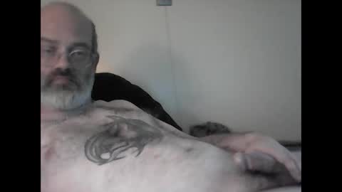 Snapshot of tattedpanther chatting on 11/22/25, 02:38 tattedpanther online show from 11/22/25, 02:38