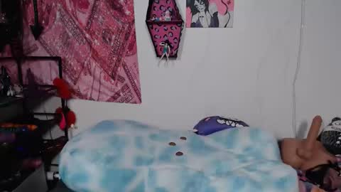 TattedThickandPretty online show from 05/15/26, 11:01