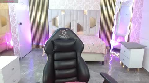 Snapshot of tatti_tay chatting on 03/16/26, 07:29 tatis online show from 03/16/26, 07:29