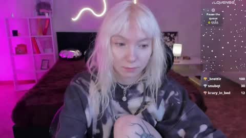 Snapshot of tattoo_artbaby chatting on 04/21/26, 02:51 tattoo_artbaby online show from 04/21/26, 02:51