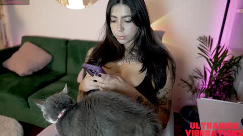 Nathalie Hardy  online show from 03/07/25, 01:09