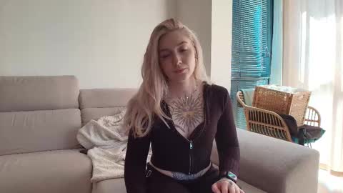 Snapshot of tattoobbgirl chatting on 03/30/26, 03:02 tattoobbgirl online show from 03/30/26, 03:02