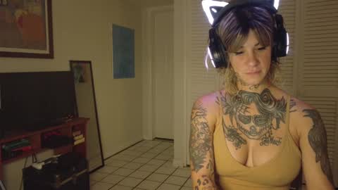 Snapshot of tattooed_natalia chatting on 02/07/25, 09:37 Natalia 3 online show from 02/07/25, 09:37